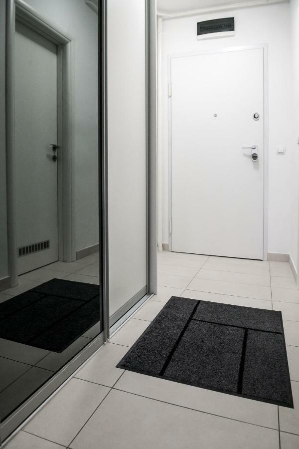 Flexible Selfcheckins 7 - Zagreb - Garage - Electric Vehicle Ccharger - Loggia - New - Luxury - Apartments Repinc 7 Exterior foto