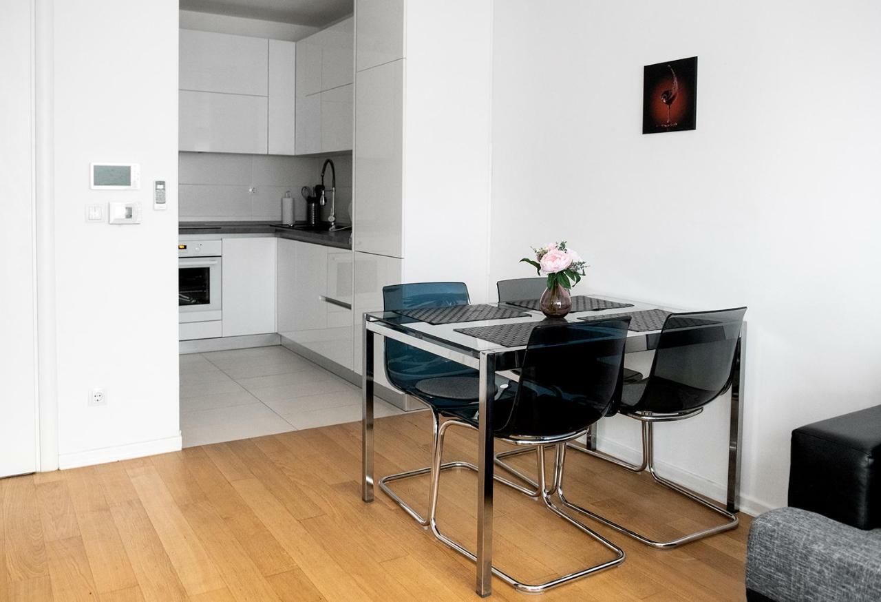 Flexible Selfcheckins 7 - Zagreb - Garage - Electric Vehicle Ccharger - Loggia - New - Luxury - Apartments Repinc 7 Exterior foto