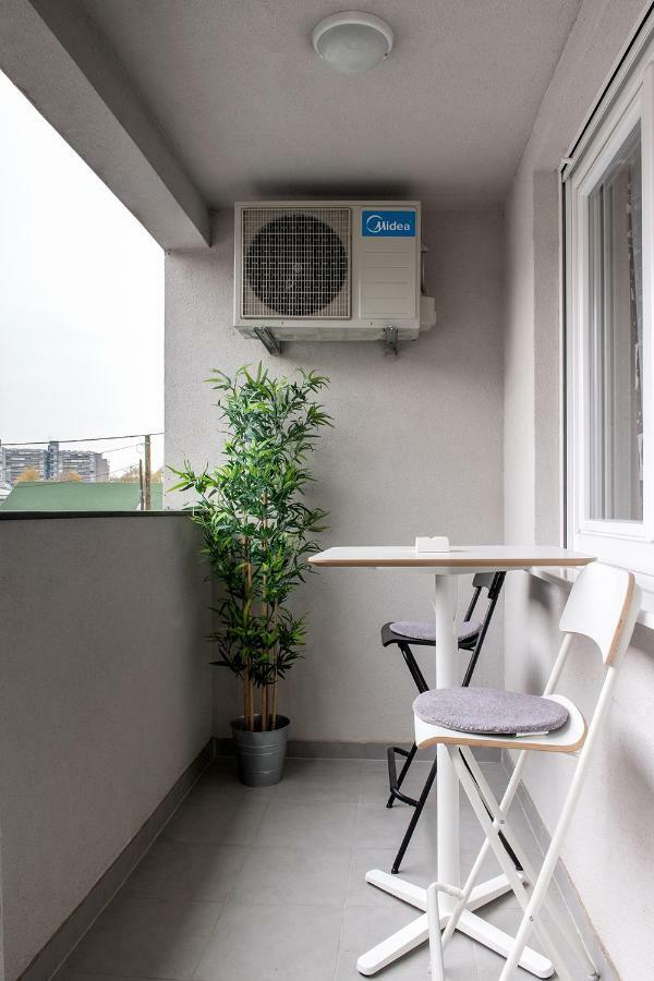 Flexible Selfcheckins 7 - Zagreb - Garage - Electric Vehicle Ccharger - Loggia - New - Luxury - Apartments Repinc 7 Exterior foto